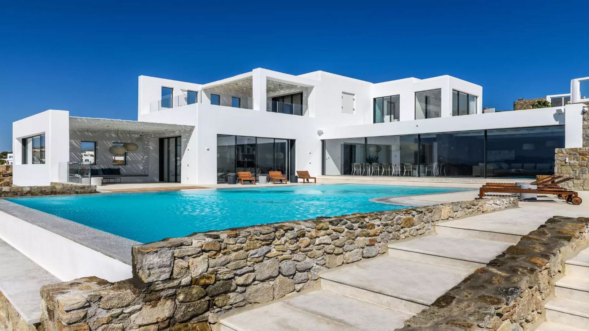 8-bdrm villa for rent in Mykonos