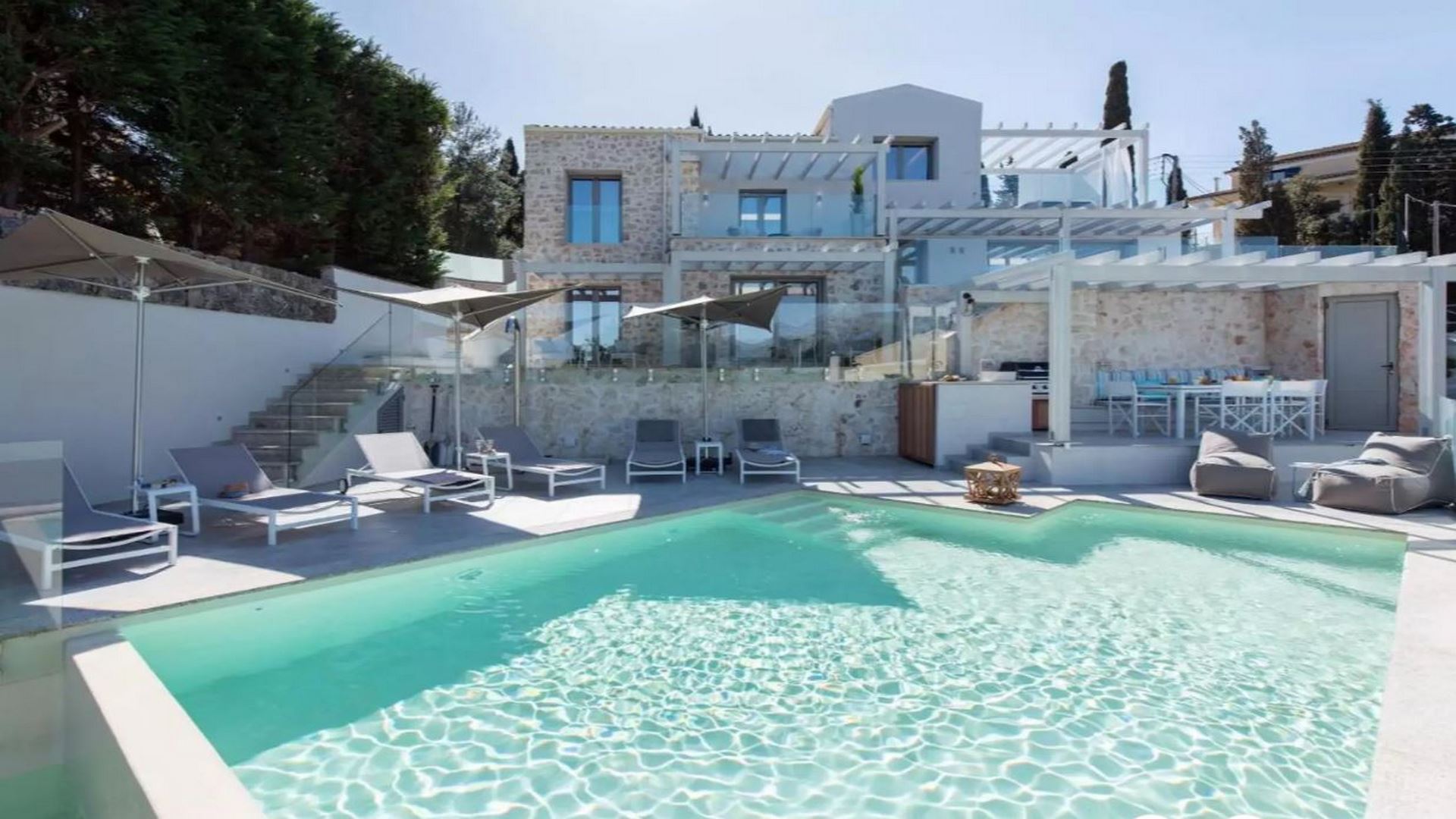 3-bdrm villa in Corfu