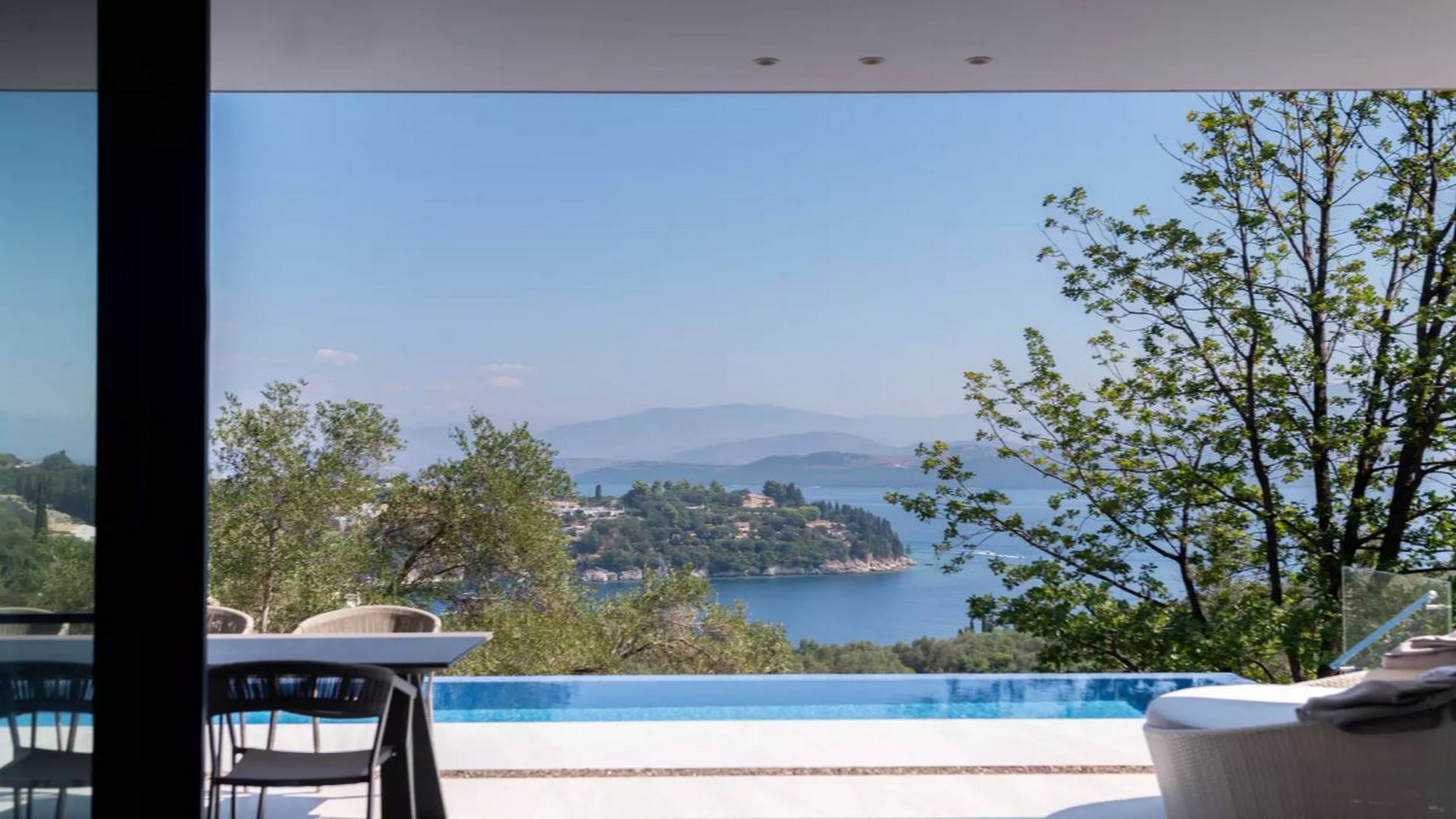4-bdrm villa in Corfu