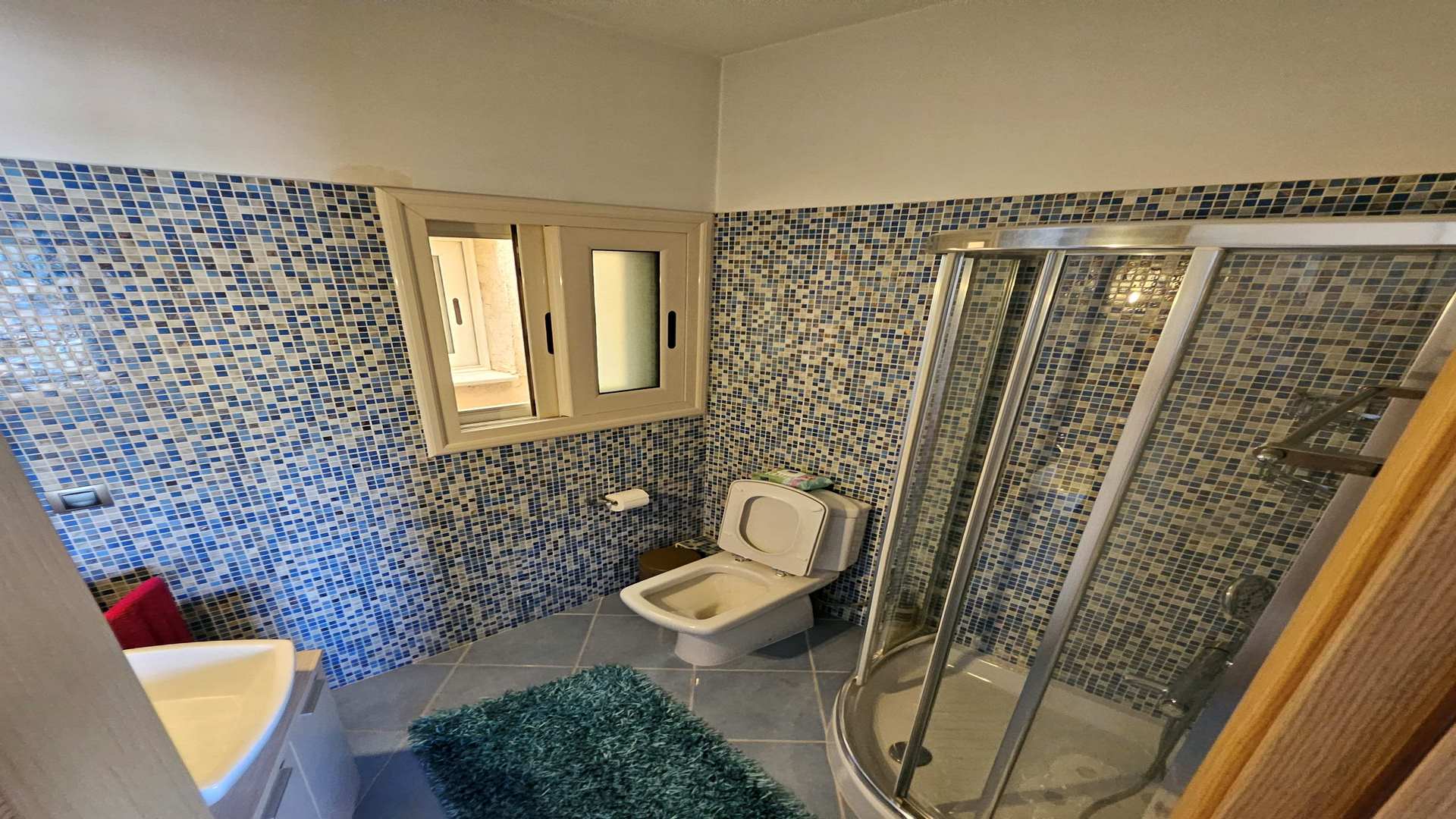 ΜΠΑΝΙΟ 3ο - MASTER ROOM (Αντιγραφή)